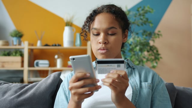 
Easy payment processing for online ticketing
